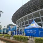 Tim PLN UID Jakarta Raya bersiaga di posko utama pengamanan kelistrikan FIFA ASEAN Cup 2026 di kawasan Stadion Utama Gelora Bung Karno (SUGBK), Jakarta. Posko ini menjadi pusat koordinasi pemantauan dan pengendalian pasokan listrik selama rangkaian pertandingan berlangsung.
